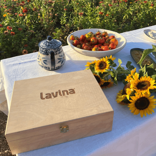 Why Lavina – 100% natural herbal tea made with real botanicals